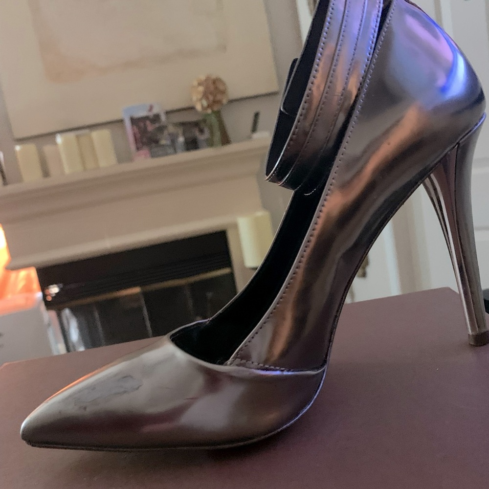 Coach Matt metal color
